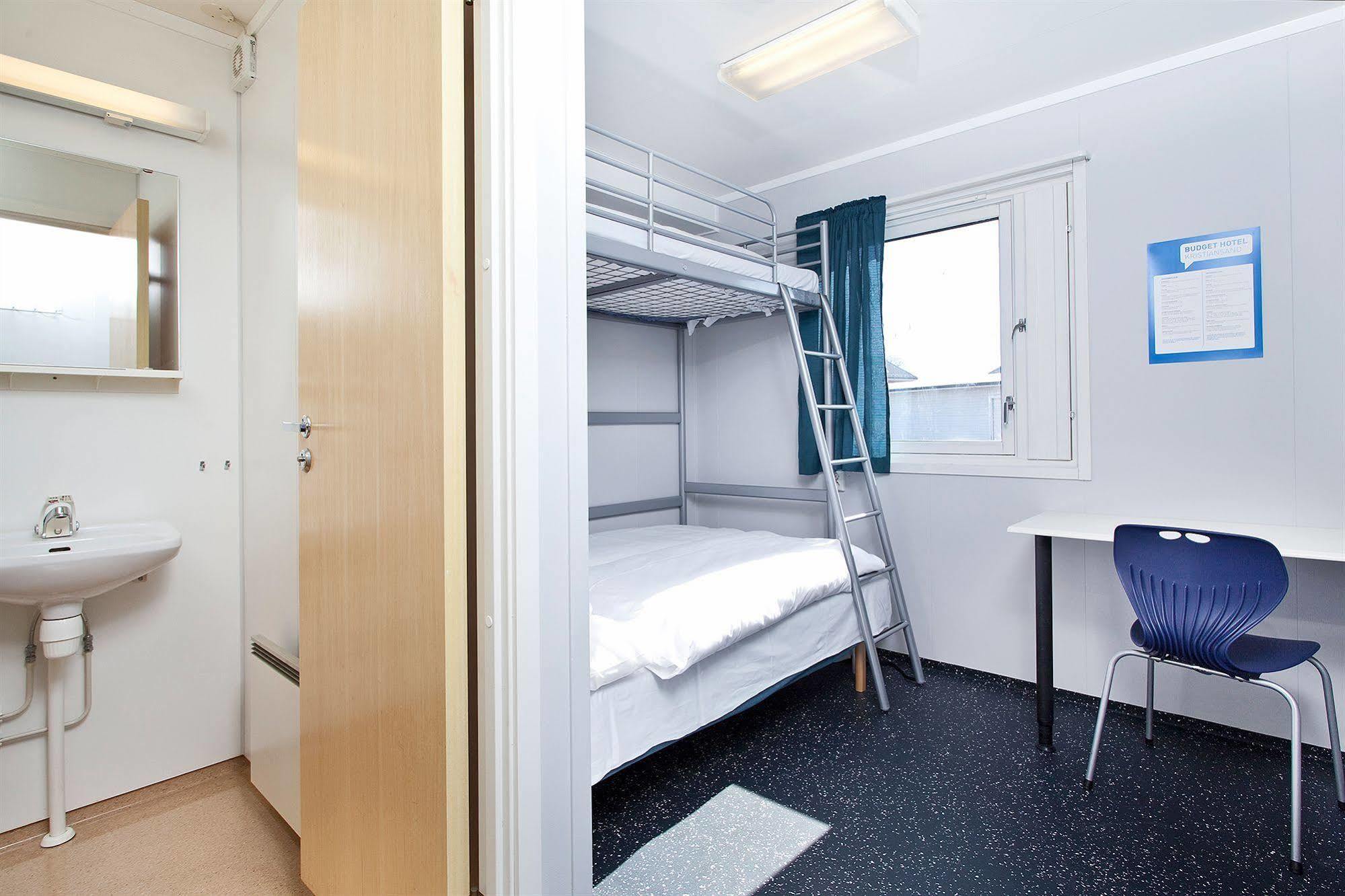 Budget Hotel Кристиансан Екстериор снимка